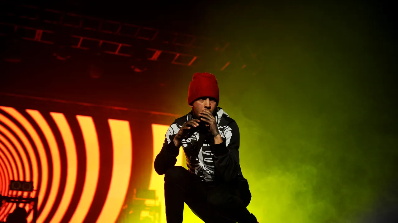Ascultă SMART RADIO. ”Blurryface”, al trupei Twenty One Pilot, cel mai bine vândut album rock al deceniului
