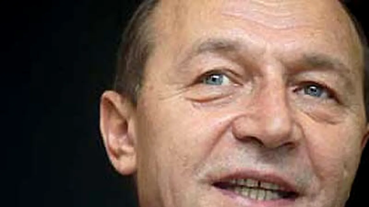 Băsescu acuză blocarea marilor dosare de corupţie