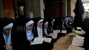 Oxfam avertizează Kabulul să nu sacrifice drepturile femeilor pentru un acord de pace cu talibanii