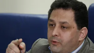 Vanghelie: Videanu pregăteşte un tun imobiliar în cazul privatizării Splai