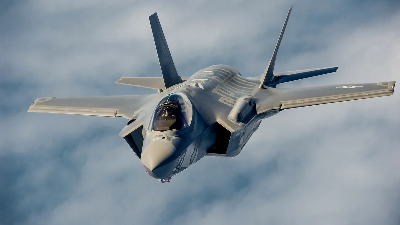 Elon Musk a spus care este aeronava în faţa căreia F-35 nu ar avea nicio şansă