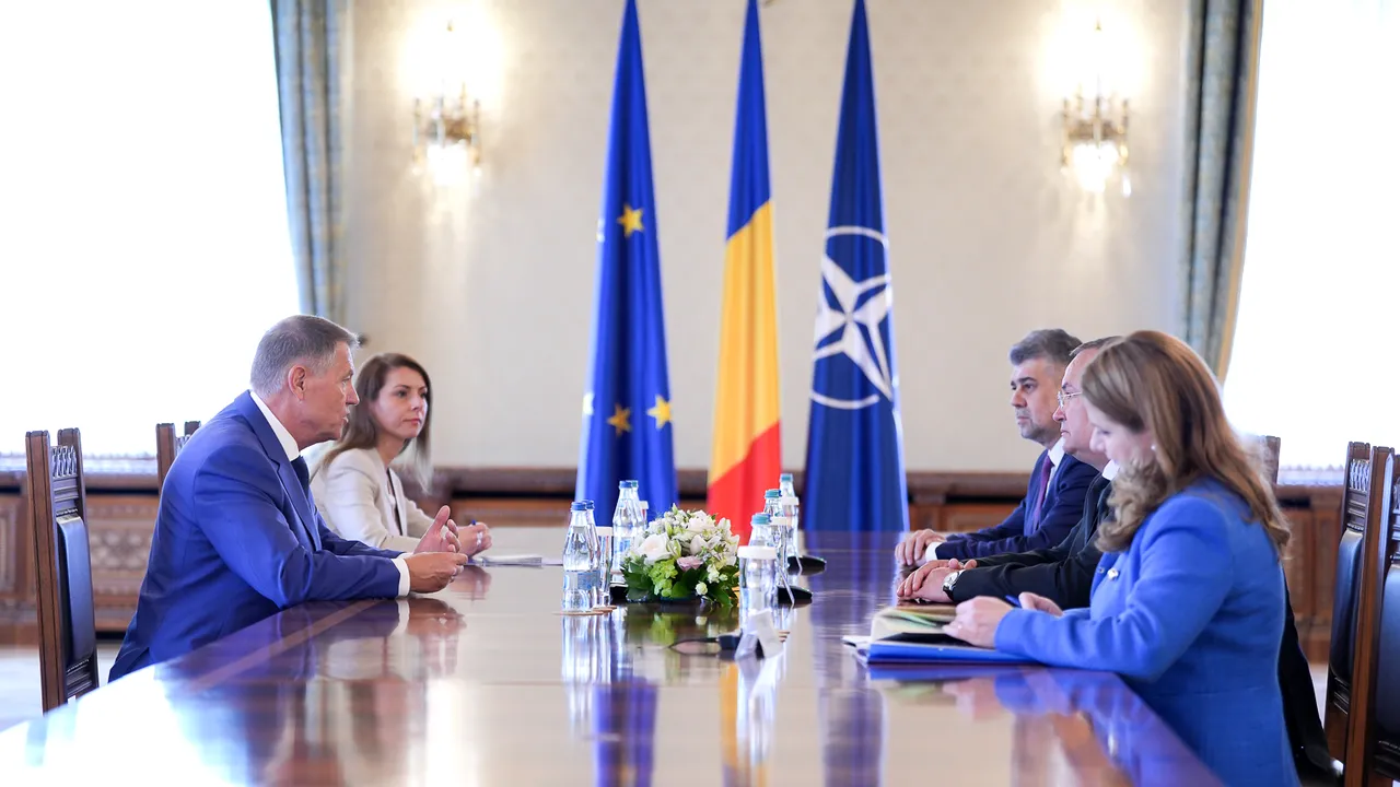 N-a ieşit fum alb de la Cotroceni. Liderii coaliţiei, discuţii fără rezultat cu Iohannis pe tema grevei din învăţământ. Negocierile se mută la Palatul Victoria