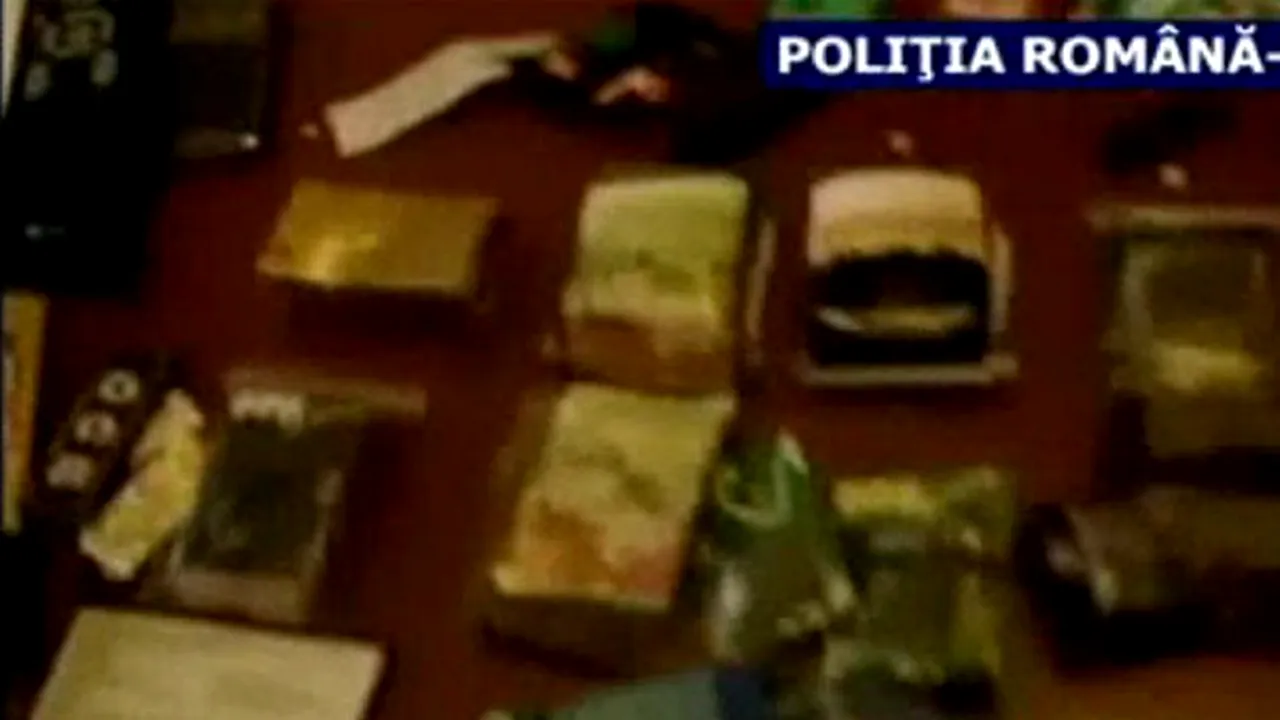 Botoşani: Şase tineri reţinuţi pentru trafic cu produse etnobotanice