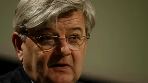 Joschka Fischer consideră că Europa trebuie să își consolideze apărarea