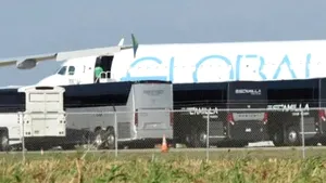 Deportare blocată în ultimul moment pe pista de decolare. Administrația Trump plănuia să „repatrieze” peste 600 de copii