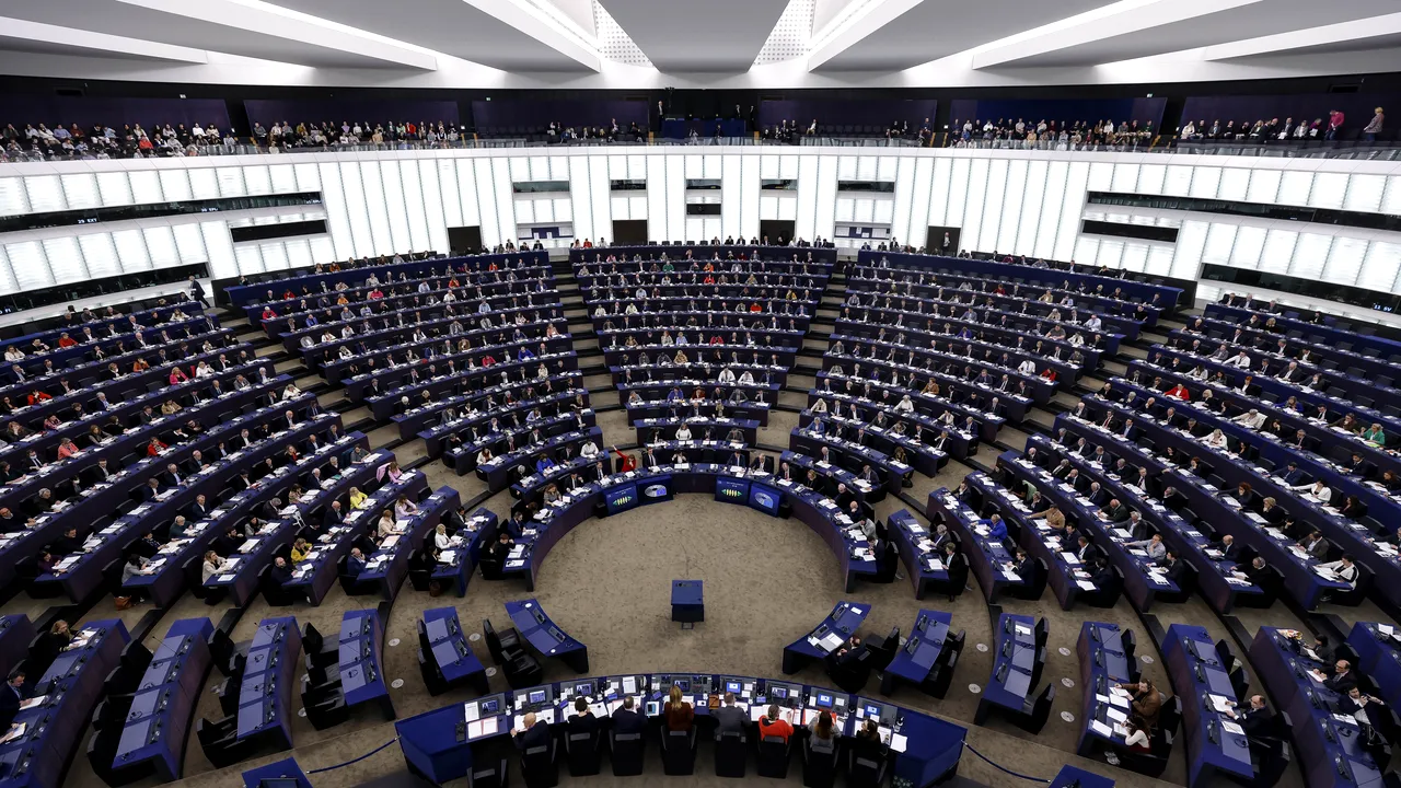 Extrema dreaptă mărşăluieşte prin Europa: un studiu explică boom-ului partidelor antisistem
