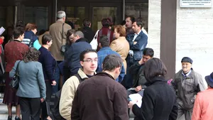 ANAF va avea acces la evidenţe bancare. Persoanele cu venituri mari vor fi controlate.