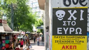 Confuzie şi ultimele mitinguri de campanie simultane înainte de referendumul din Grecia - VIDEO