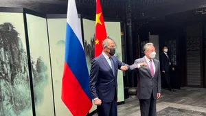 Serghei Lavrov s-a întâlnit cu ministrul de Externe al Chinei pentru discuţii despre Afganistan şi Ucraina 