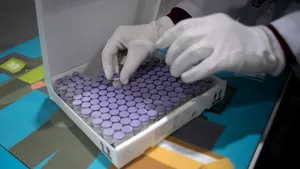 Pfizer a redus livrările de vaccin în unele ţări din UE, inclusiv în România. Ţara noastră a obţinut doar 50% din volumul planificat