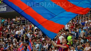 Rădoi:Jucăm turul II şi III cu porţile închise, fanii să înţeleagă faptul că fac rău propriei echipe