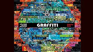 Graffiti pe faţada librăriei Cărtureşti