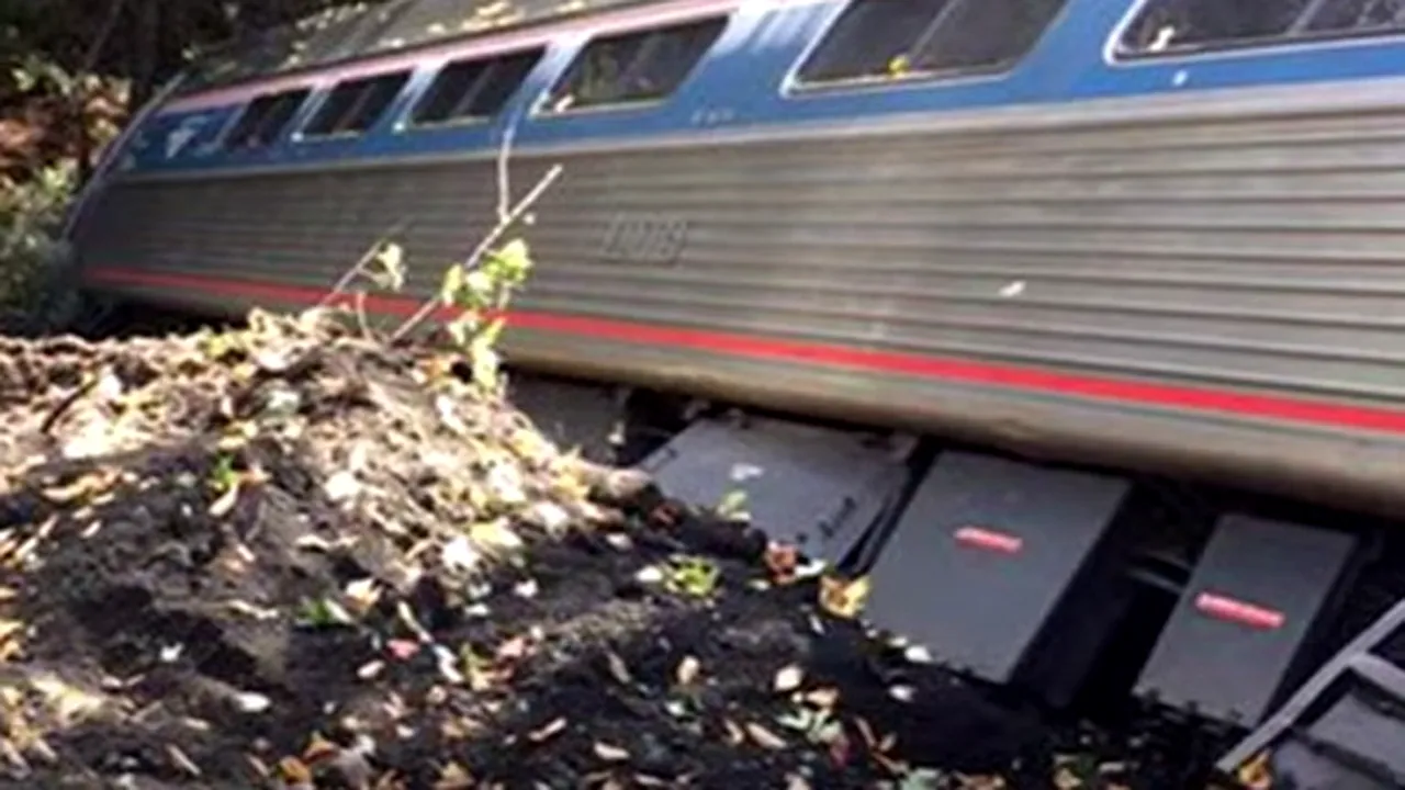 Un tren de pasageri A DERAIAT în Statele Unite: Cel puţin patru persoane au fost rănite - VIDEO