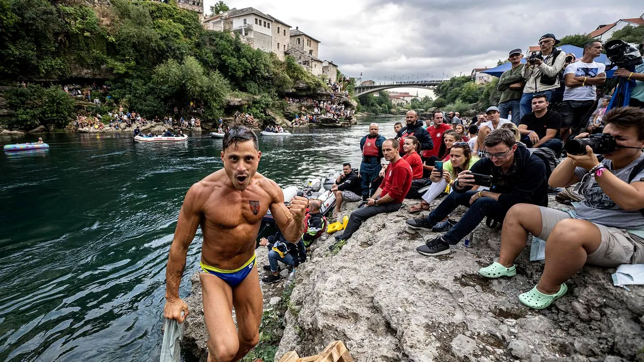 Constantin Popovici campion şi Cătălin Preda vicecampion la CE de sărituri de la înălţime la Munchen