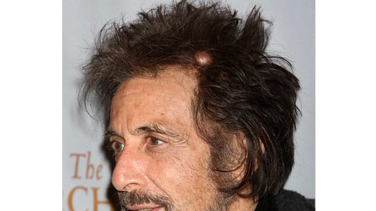 Al Pacino pe covorul roşu, mai aproape de un om al străzii decât de un actor de la Hollywood - FOTO