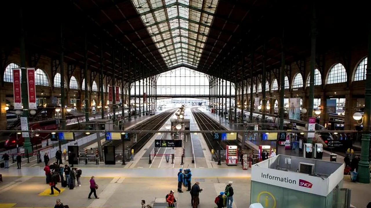 Descoperirea unei bombe din al Doilea Război Mondial perturbă circulaţia trenurilor din Paris