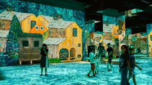 Primul muzeu de artă imersivă din România, inaugurat la Bucureşti: este cel mai mare centru new media art din Europa de Sud Est