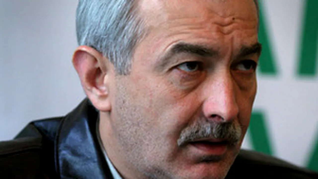 Romanian Revolutionaries Defender On Hunger Strike, Calls For President’s Support
