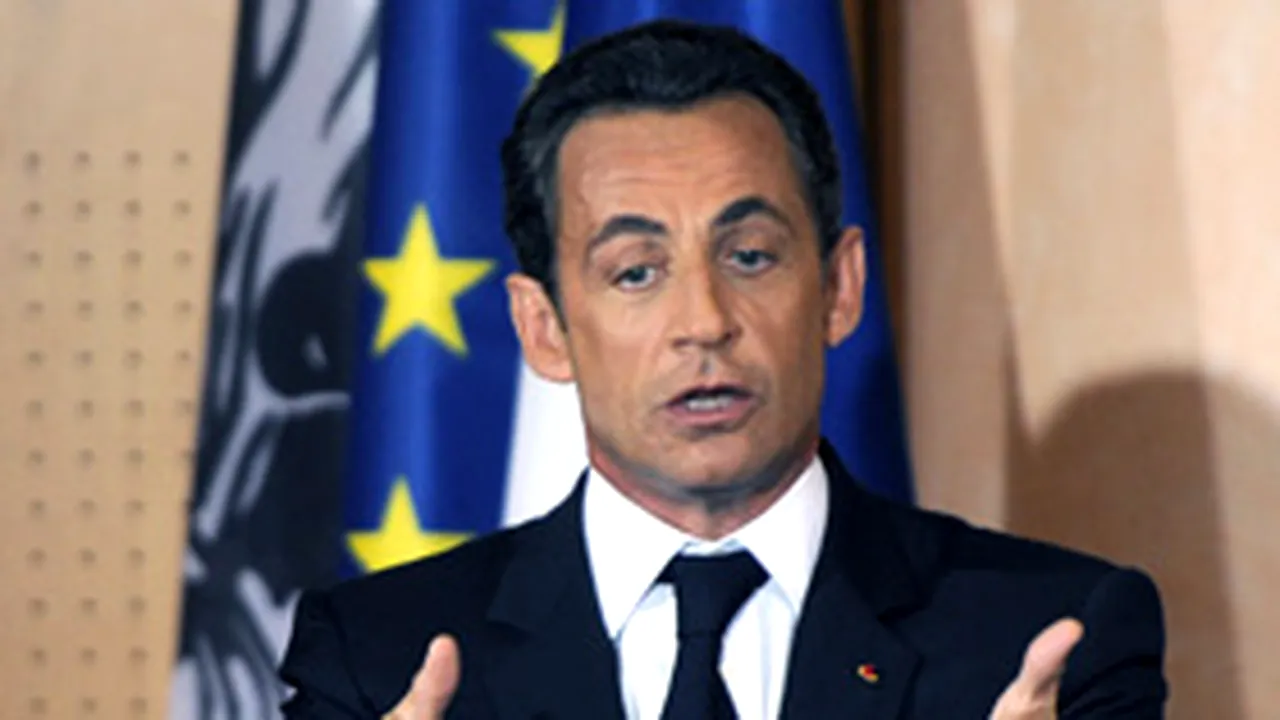 Sarkozy: Europa să fie capabilă să îşi asigure propria apărare