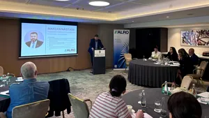 ECONOMIC Conflictele recente au contribuit la creșterea ALRO. Marian Năstase: „Industria aluminiului a devenit din ce în ce mai importantă”. Planuri pentru un preț mai mic al energiei