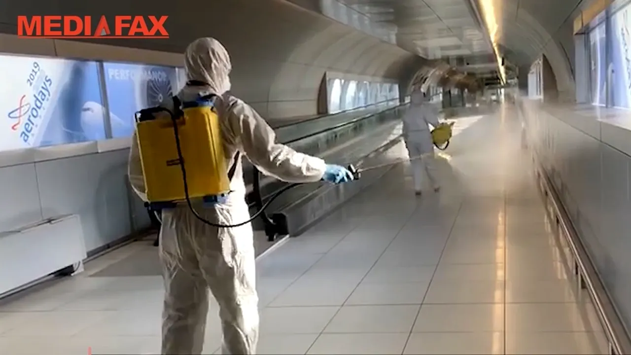 Regulile sunt făcute pentru românii de rând. Uite cum încalcă oficialii propriile recomandări | VIDEO