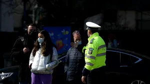 România, în stare de alertă. Restricţiile au fost prelungite pentru 30 de zile, începând de azi. Reguli de Paşte şi 1 mai 