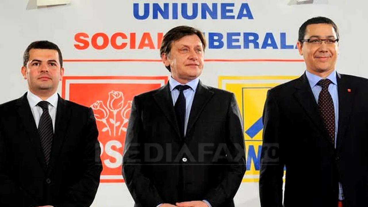 Înfiinţarea USL, consfinţită în zece minute, într-o sală pe jumătate goală