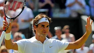 Novak Djokovici şi Roger Federer s-au calificat în semifinale la US Open