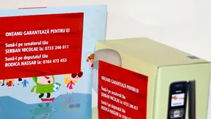 PSD a împărţit telefoane mobile de Sfântul Andrei