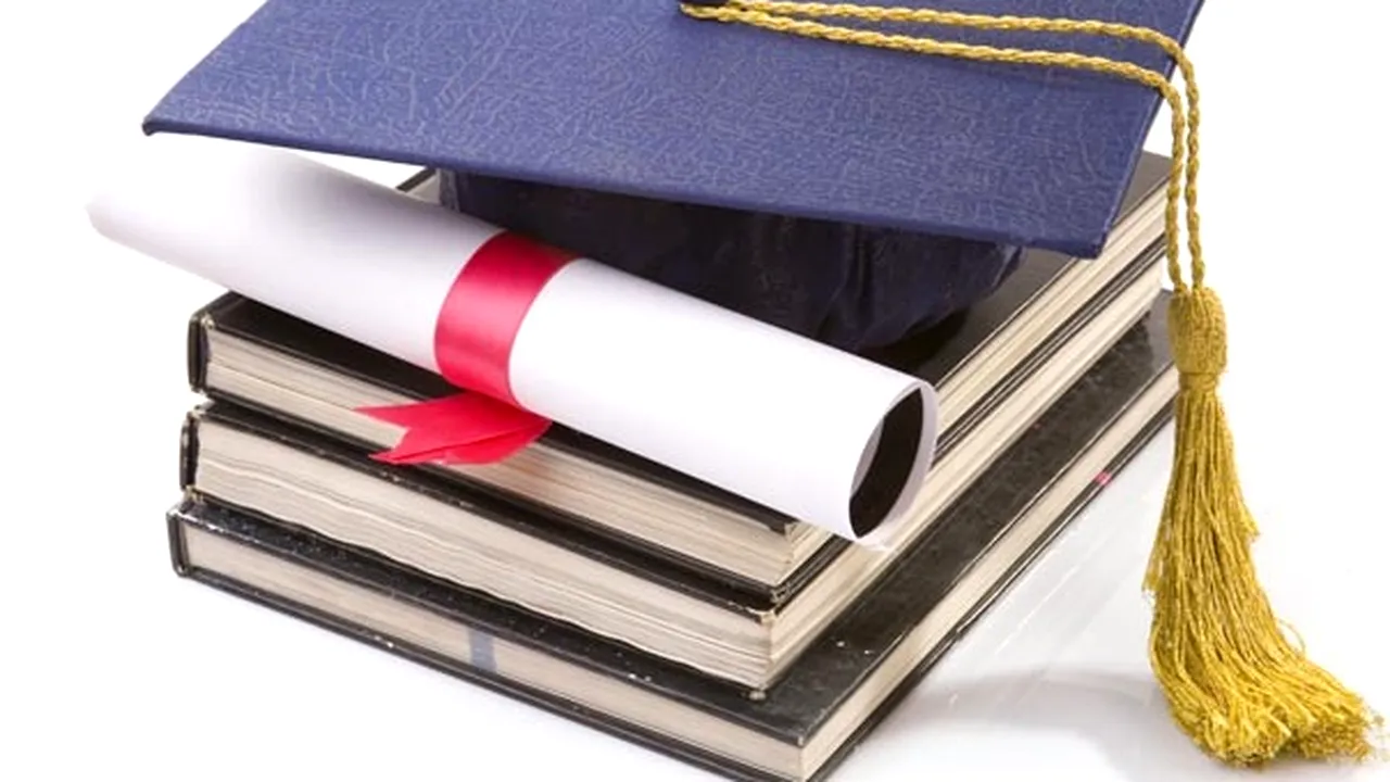 Guvernul introduce 3 specializări noi în Nomenclatorul de studii universitare şi lichidează 26