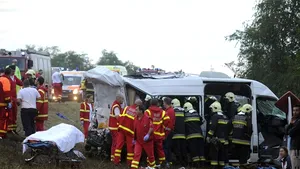 Ministrul Transporturilor: Firma care efectua deplasarea în Ungaria a îndeplinit toate condiţiile legale de transport. Firma are licenţă din 2011