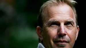 Kevin Costner, tată pentru a şasea oară