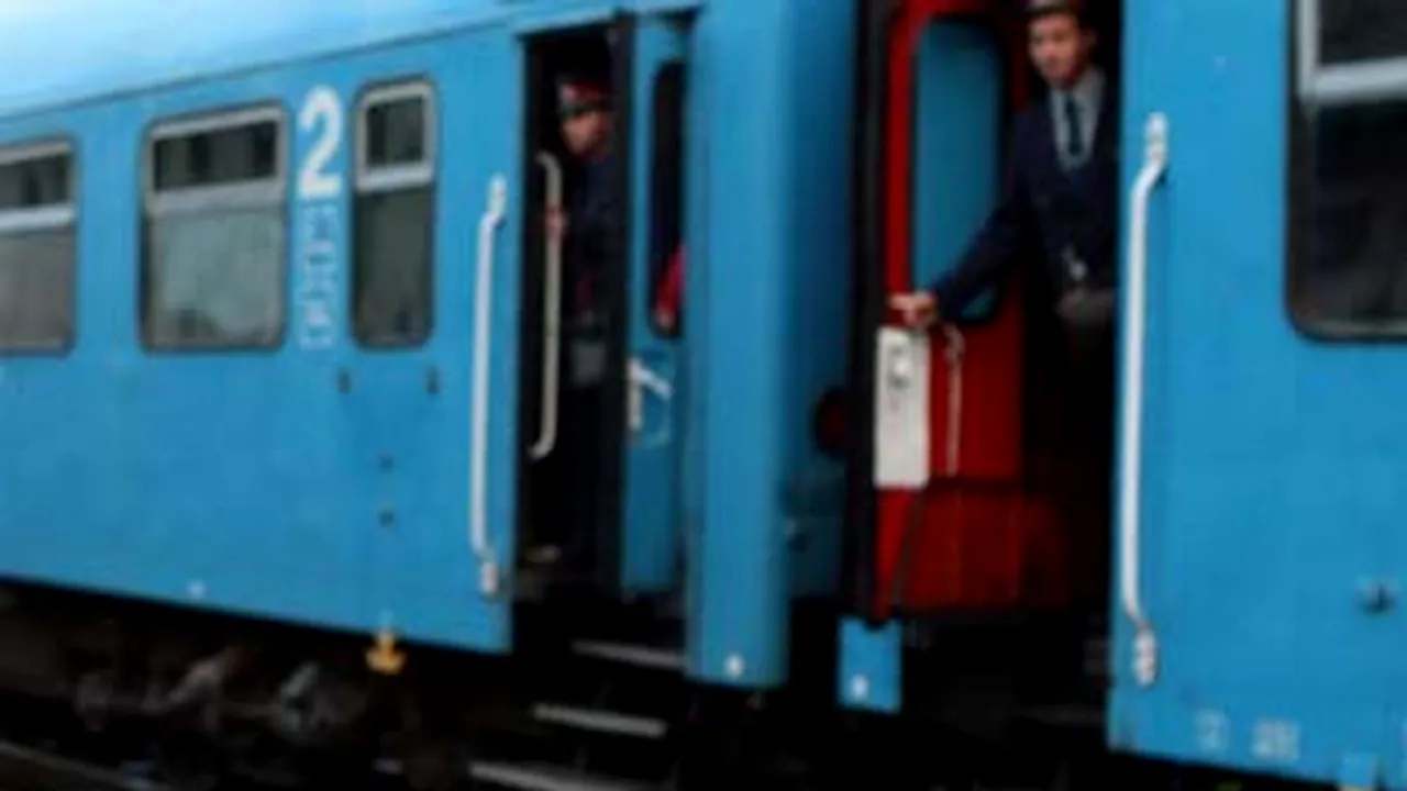 Trenul implicat în incidentul de la Galaţi a plecat spre destinaţie fără vagonul deraiat