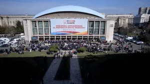 Viorica Dăncilă, singurul candidat anunţat la conducerea PSD: Pot să aduc echilibru / Premierul respinge ideea unei echipe cu Oprişan şi Bădălău / Negoiţă, critic: Un coşmar