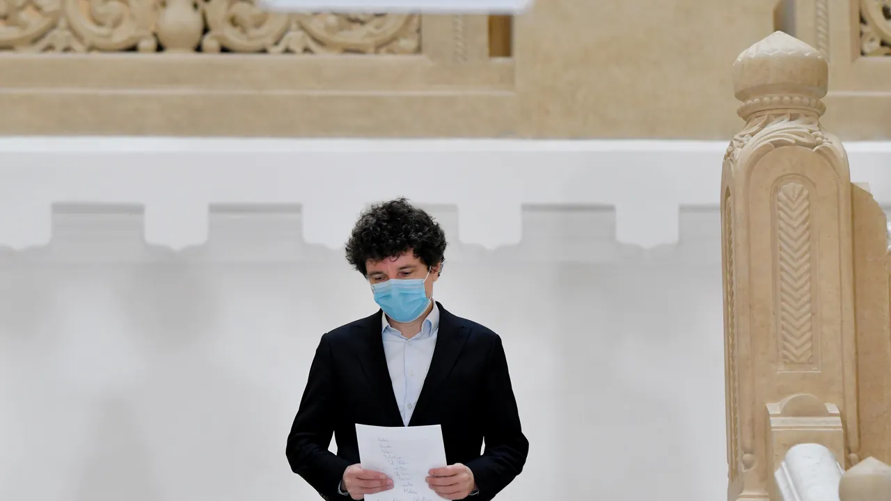 Nicuşor Dan: ACMDS nu făcea decât să cheltuiască de pomană banii publici 