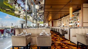 One United Properties încheie un parteneriat cu Paris Society