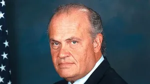 Fred Thompson, fost senator şi star al serialului 