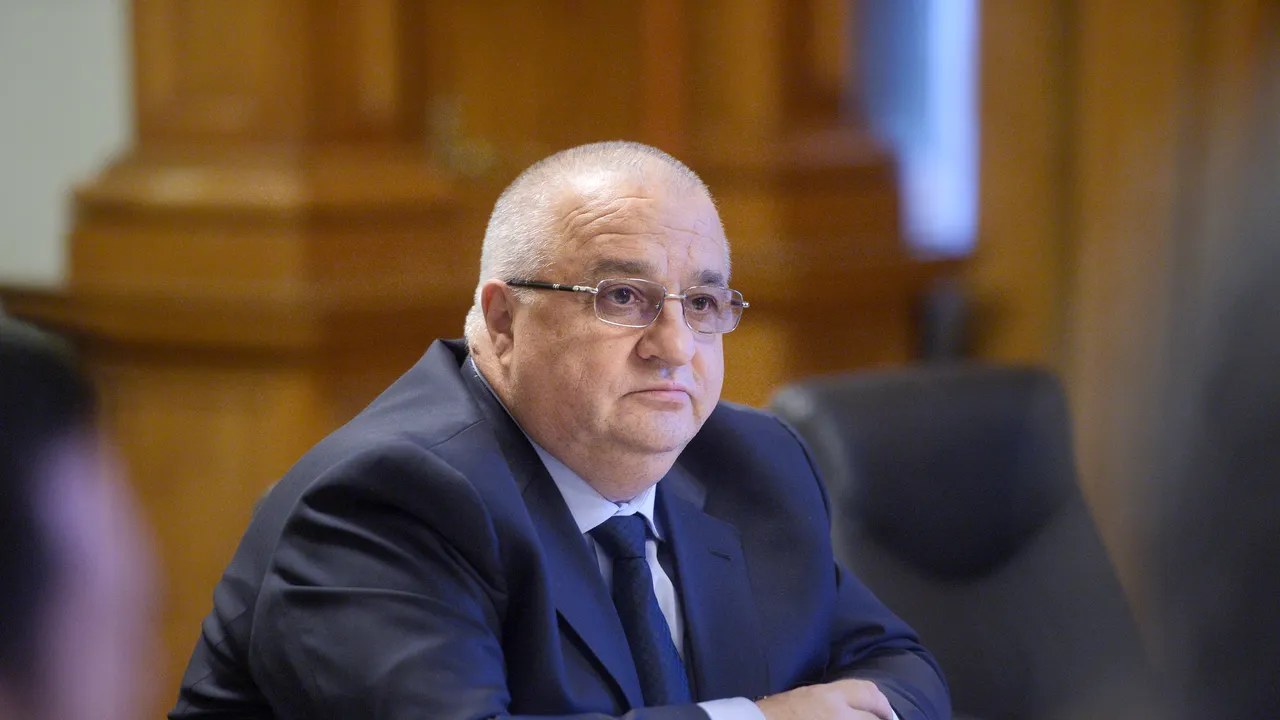 PNL şi USR i-au cerut demisia ministrului Transporturilor, Felix Stroe