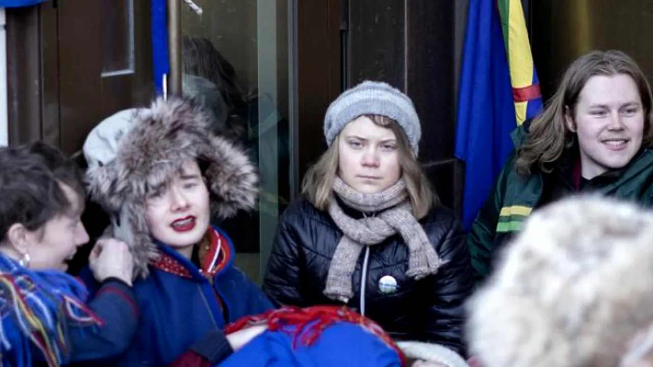 Greta Thunberg şi-a făcut apariţia în Norvegia: protest împotriva parcului eolian care ameninţă renii

