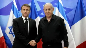 Macron i-a spus lui Netanyahu că uciderea liderului Hamas ar putea deschide noi căi de pace