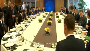 CONSILIUL EUROPEAN Final de summit la Bruxelles. Iohannis: Am adoptat o Declaraţie comună a celor 27 de membri. Marea Britanie îşi păstrează statutul de membru, pînă la părăsirea oficială UPDATE - VIDEO 