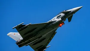 Patru avioane Eurofighter și aproximativ 200 de militari italieni au sosit în România
