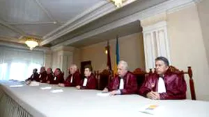 CCR: Ordonanţa de amânare a majorării salariilor cadrelor didactice, neconstituţională