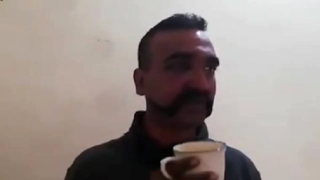 Pilotul capturat de forţele militare pakistaneze a fost transferat în India