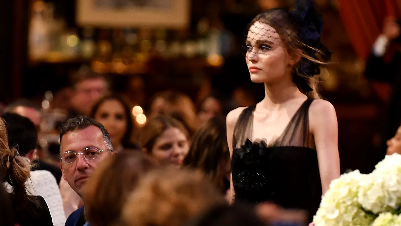 Copiii Hollywood-ului: Lily-Rose Depp, Sistine Stallone şi Willow Smith, starurile de la prezentarea Chanel, Métiers d'Art, de la Tokyo 