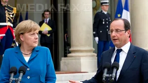 Angela Merkel şi François Hollande participă la o reuniune la Ambasada Franţei la Berlin