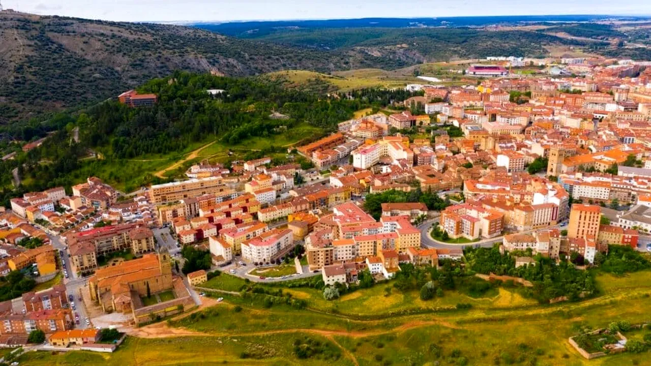 Un sat din Spania oferă o casă gratuită și un loc de muncă pentru a atrage noi locuitori, însă există o condiție „ciudată”