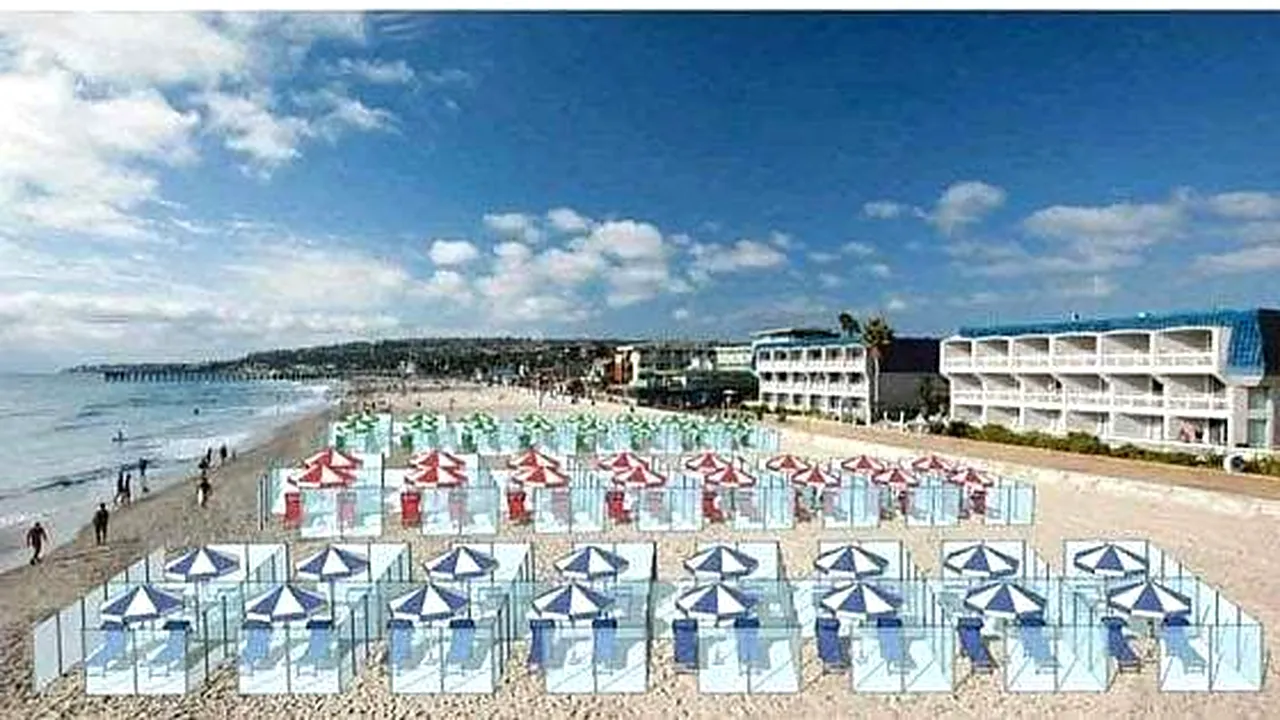 Cum mergem la vară, la mare? Italienii au găsit soluţia: bariere separatoare din plexiglas, pe plajă | FOTO