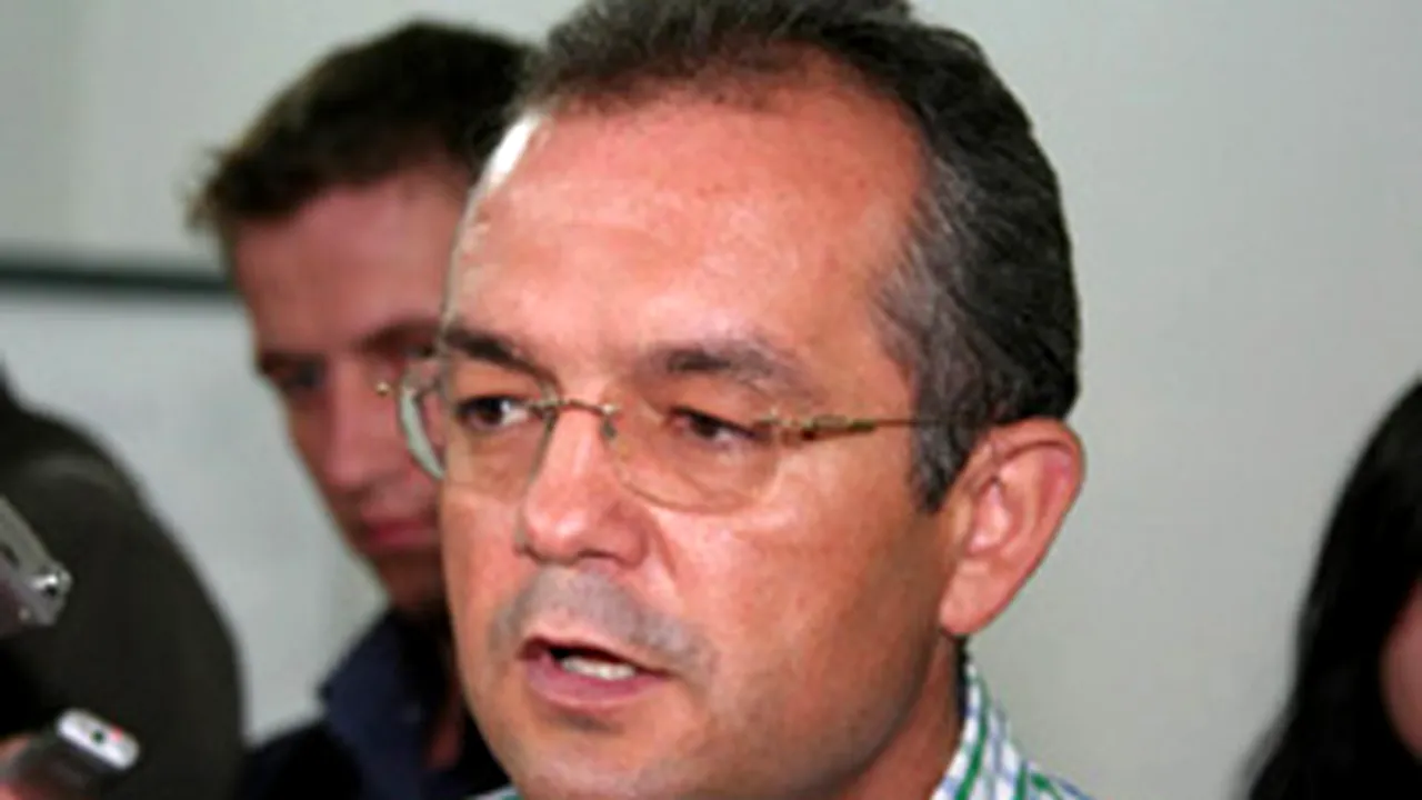 PDL anunţă cinci moţiuni simple