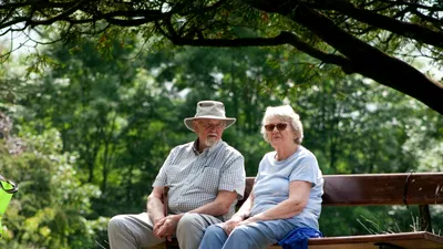 STUDIU Secretul oamenilor care trec de 100 de ani? Cercetătorii au descoperit celule imunitare capabile să lupte cu cancerul